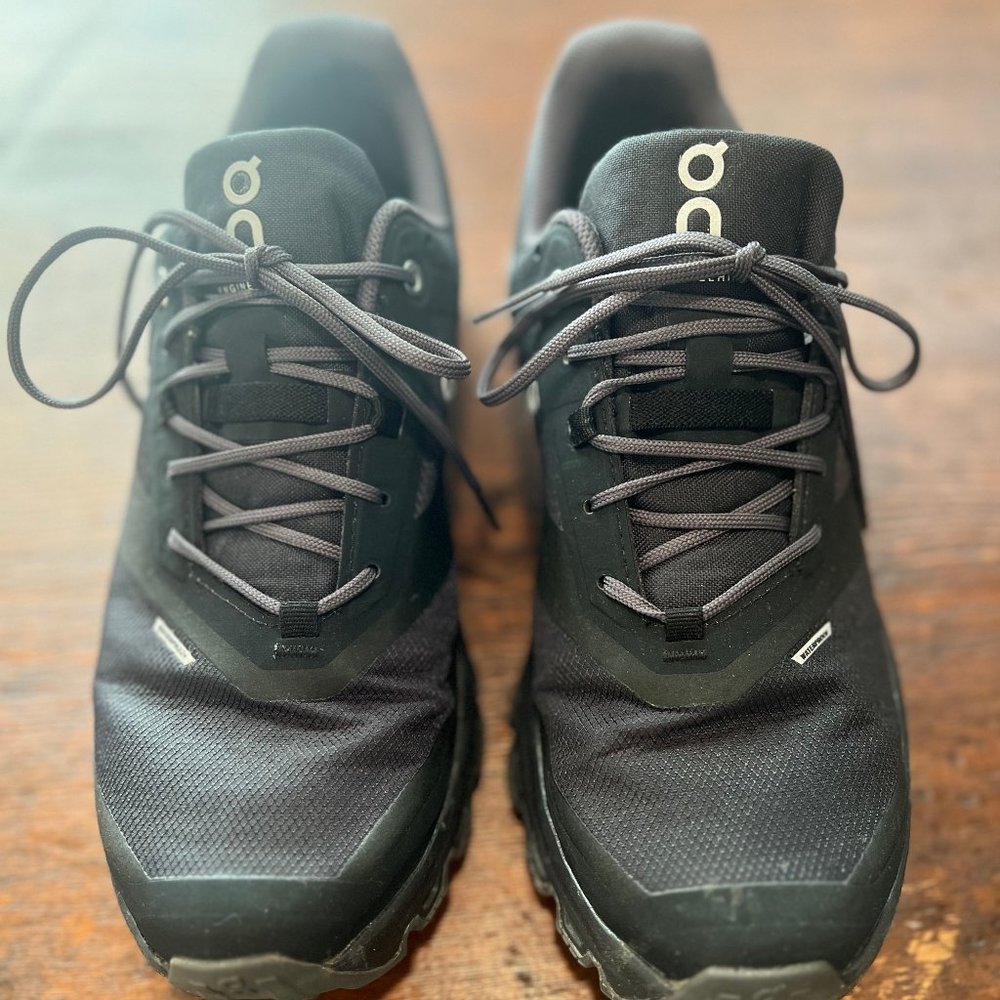 On Cloud –Black Cloudventure Waterproof